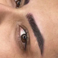 فیبروز وشیدینگ لب و بن مژه