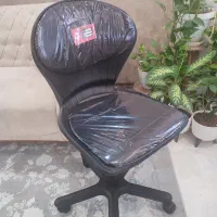 صندلی کامپیوتری اداری چرخی