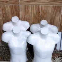 مانکن و چوب لباسی