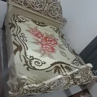 تخت و میز توالت ومیز ارایش