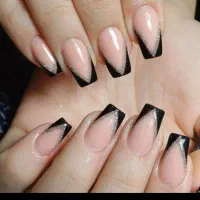 خدمات کاشت ناخن نشمیل