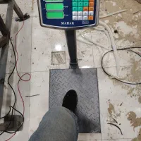ترازو محک 300 کیلویی