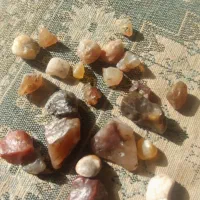 سنگ عقیق طبیعی اصل|کلکسیون اشیاء عتیقه|زابل, |دیوار