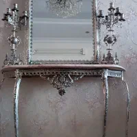 آینه و شمعدان و کنسول
