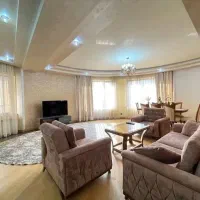 آپارتمانی خوش نقشه در قلب سعادت آباد