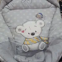 آغوشی بچه به همراه بالشت شیر دهی