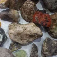 سنگهای قیمتی و جواهری|کلکسیون و سرگرمی|قم, امامزاده ابراهیم|دیوار