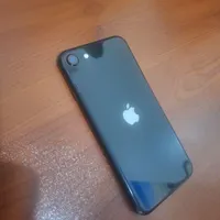 اپل iPhone SE (2020) با حافظهٔ ۱۲۸ گیگابایت|موبایل|تهران, نظام‌آباد|دیوار