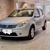خودرو رنو ساندرو اتوماتیک پارس خودرویی