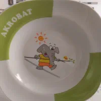 سرویس غذاخوری کودک مارک ورساچه وغیره...|اسباب و اثاث بچه|برخوار, |دیوار