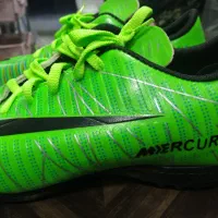 یکدجفت کفش ورزشی سایز 37 خارجی