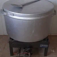 قابلمه روحی ۸من و اجاق گاز ۳شعله کوره‌دار نو-آکبند