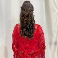 خدمات زیبایی(میکاپ وشنیون و..)|خدمات آرایشگری و زیبایی|بوکان, |دیوار