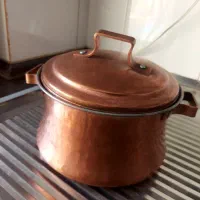 تعدادی مس|کلکسیون اشیاء عتیقه|سهند, |دیوار