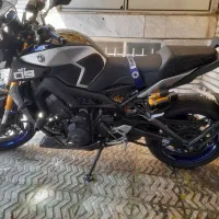 mt09