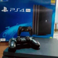 ps4 پرو در حد نو یک ترابایت با دو دسته