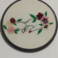 انواع گلدوزی دیوار کوب گلدوزی کوسن گلدوزی و...|صنایع دستی و سایر لوازم تزئینی|قم, چهل درخت|دیوار