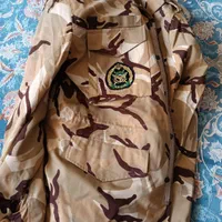 لباس نظامی با آرم و علائم|لباس|شاهین‌شهر, خانه کارگر|دیوار