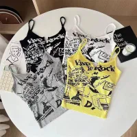 لباس زیر|لباس|گلبهار, شهر جدید گلبهار|دیوار