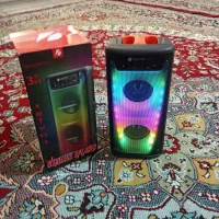 اسپیکر جدید و بروز و باکیفیت و بهمراه کارتن