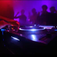 اجرا djوموسیقی زنده ورقص نورحرفه ای