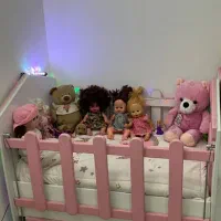 یک عددتخت بچه به ابعاد۱۰۰در۶۷  تمیز