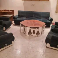 مبلمان و میز مخمل زمردی