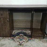 میز کامپیوتر و شیشه رایگان