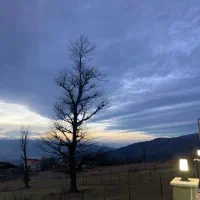 زمین  متراژ ،400متر در بافت قرار دارد