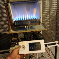 تعمیرات شبانه روزی و تخصصی پکیج و آبگرمکن و بخاری|خدمات پیشه و مهارت|همدان, |دیوار