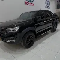 کی ام سی ۱۴۰۲ با لوازم