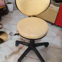 باسلام یک صندلی مخمل گردون وجک دار|آرایشگاه و سالن‌های زیبایی|خسروشاه, |دیوار