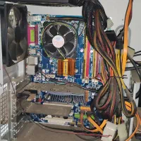 سیستم کامپیوتر (مانیتور و کیس)