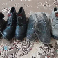 ۴جفت کفش دو جفت نو دو جفت کارکرده تخفیف جزئ دارد
