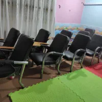 صندلی دسته دار چرمی