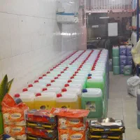 شوینده و شیمیایی مناسبتر از همه جا|مواد شوینده و دستمال کاغذی|کاشان, کارگر|دیوار