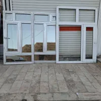 سه عدد پنجره