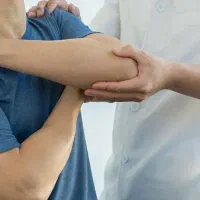 فیزیوتراپی توانبخشی در منزل