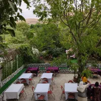 ویلا باغ دو طبقه استخر دار باباریز(باوریز )|اجارهٔ کوتاه‌مدت ویلا و باغ|سنندج, |دیوار