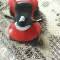 ماشین کودک سوار بشی وتفدادی وسایل بپچه