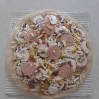 پیتزا نیمه اماده
