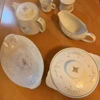 سرویس چینی ۱۲ نفره دور طلایی