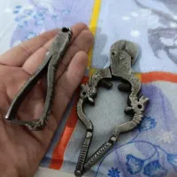 دوعددناخونگیرسماورابریق|کلکسیون اشیاء عتیقه|بیرجند, |دیوار