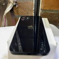 اپل iPhone 12 با حافظهٔ ۱۲۸ گیگابایت