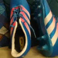 کفش ورزشی چمنی