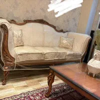 مبل صفر همراه با کاورشیشه به دلیل جابه جایی خونه