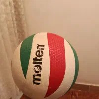 توپ والیبال