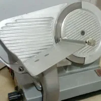 کالباس بر و فر پیتزا۹ بشقابه