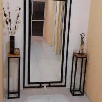 کافی بار،آینه،میزتلویزیون