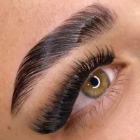 اموزش و خدمات کاشت مژه و اکستنشن تخصصی
